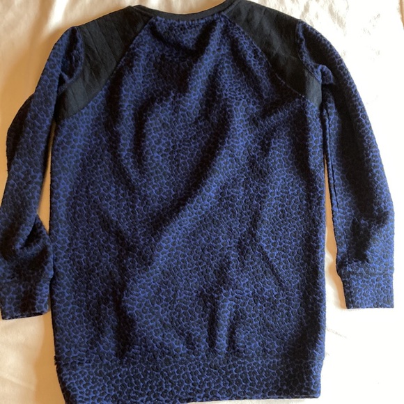 Maison Scotch Punk Radar Oversize Blue Black Cheetah Sweater Petite - Picture 8 of 11